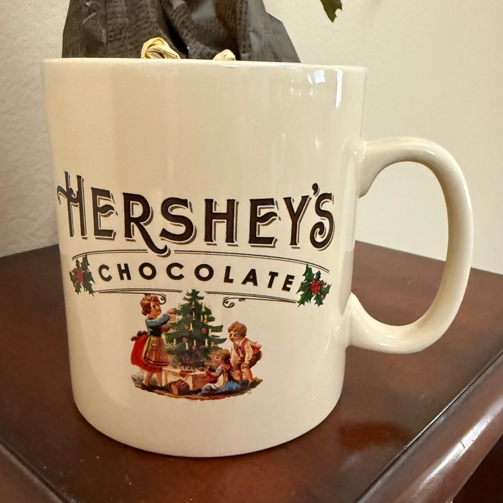 “Hershey’s Chocolate” Oversized Christmas Mug-